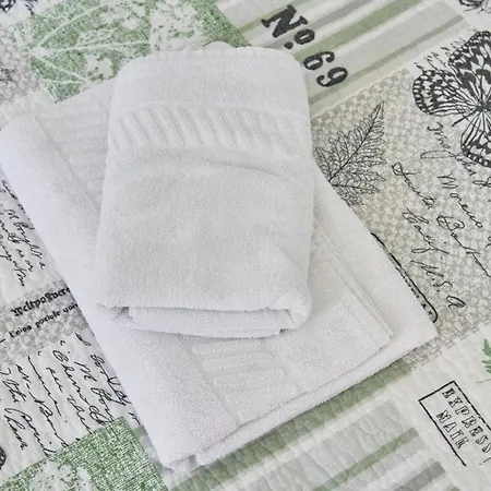 Elegant Riverview In Historical Apartament *