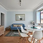 Apartamento Elegant Riverview In Historical *