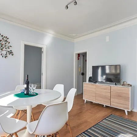 Elegant Riverview In Historical Appartement Lisboa