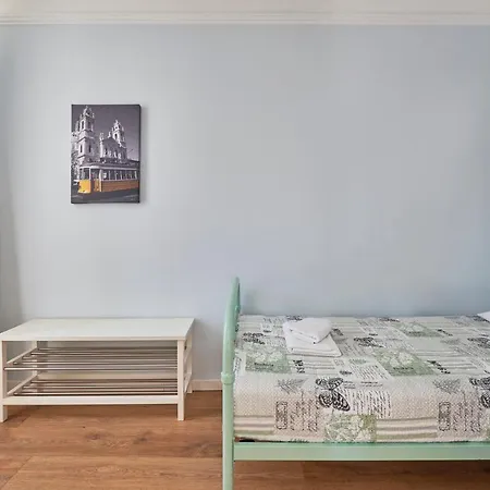 Elegant Riverview In Historical Lisbon