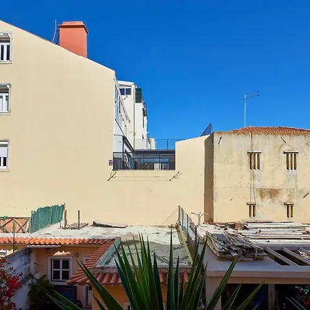 Apartamento Elegant Riverview In Historical *