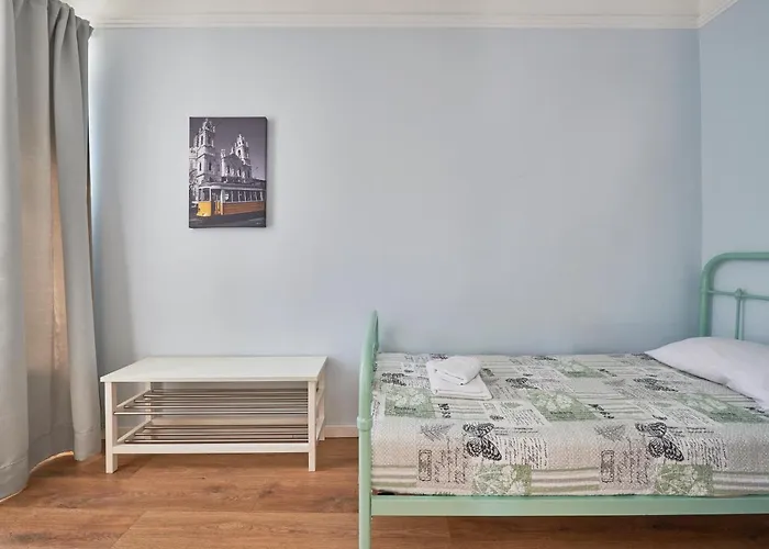 Elegant Riverview In Historical Lissabon